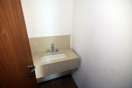 Apartamento à venda com 169m², 1 quarto e 2 vagas Apartamento à venda com 169m², 1 quarto e 2 vagasLavabo