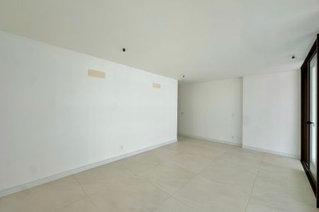 Apartamento à venda com 166m², 3 quartos e 2 vagasSala