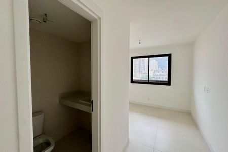 Apartamento à venda com 166m², 3 quartos e 2 vagas Suite 2