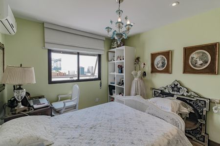 Apartamento à venda com 186m², 3 quartos e 3 vagas Apartamento à venda com 186m², 3 quartos e 3 vagasQuarto 2