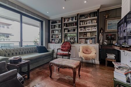 Apartamento à venda com 186m², 3 quartos e 3 vagas Apartamento à venda com 186m², 3 quartos e 3 vagasSala