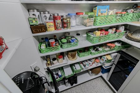 Apartamento à venda com 186m², 3 quartos e 3 vagas Apartamento à venda com 186m², 3 quartos e 3 vagasCozinha / Despensa