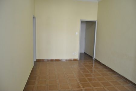 Apartamento para alugar com 62m², 2 quartos e sem vagaSala