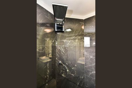 Apartamento à venda com 123m², 3 quartos e 2 vagasBanheiro