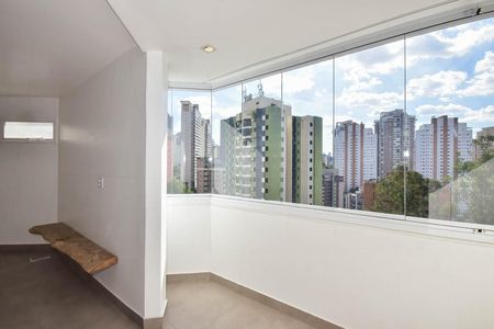 Apartamento à venda com 123m², 3 quartos e 2 vagasVaranda