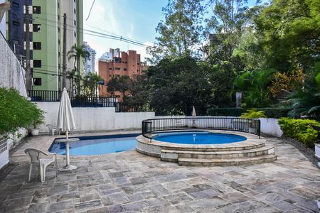 Apartamento à venda com 123m², 3 quartos e 2 vagasPiscina
