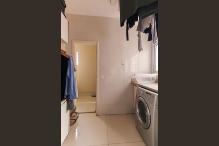 Apartamento para alugar com 228m², 3 quartos e 4 vagas Apartamento para alugar com 228m², 3 quartos e 4 vagasÁrea de Serviço