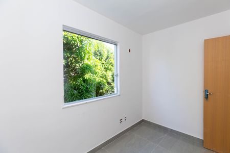 Apartamento à venda com 83m², 2 quartos e 1 vagaQuarto 2