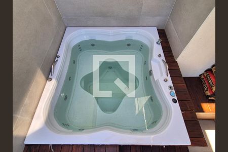 Apartamento à venda com 195m², 3 quartos e 2 vagasÁrea externa