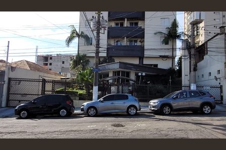 Apartamento à venda com 63m², 2 quartos e 2 vagasEntrada e saída da garagem