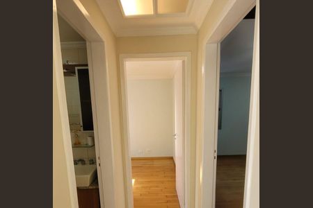 Apartamento à venda com 63m², 2 quartos e 2 vagasCorredor