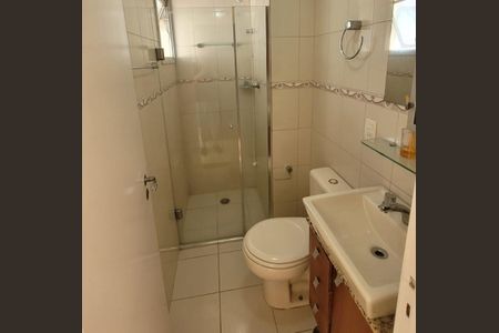 Apartamento à venda com 63m², 2 quartos e 2 vagasBanheiro 1