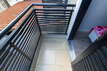Casa para alugar com 70m², 2 quartos e 1 vaga Casa para alugar com 70m², 2 quartos e 1 vagaVaranda