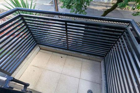 Casa para alugar com 70m², 2 quartos e 1 vaga Casa para alugar com 70m², 2 quartos e 1 vagaVaranda