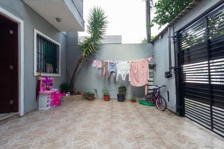 Casa para alugar com 70m², 2 quartos e 1 vaga Casa para alugar com 70m², 2 quartos e 1 vagaGaragem
