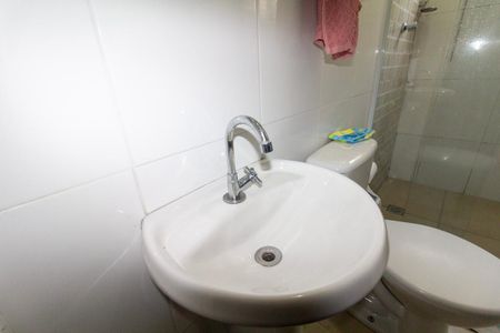 Casa para alugar com 70m², 2 quartos e 1 vaga Casa para alugar com 70m², 2 quartos e 1 vagaBanheiro