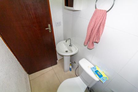 Casa para alugar com 70m², 2 quartos e 1 vaga Casa para alugar com 70m², 2 quartos e 1 vagaBanheiro