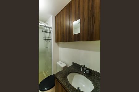 Banheiro de apartamento para alugar com 1 quarto, 32m² em Belém, São Paulo