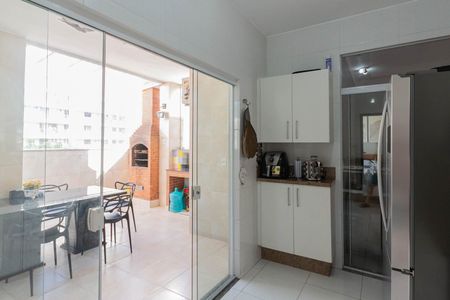 Apartamento à venda com 172m², 4 quartos e sem vagaCozinha