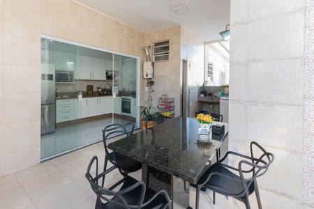 Apartamento à venda com 172m², 4 quartos e sem vagaVaranda gourmet