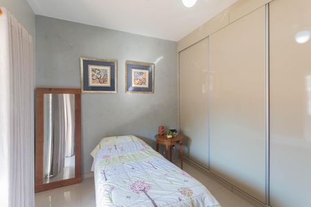 Apartamento à venda com 172m², 4 quartos e sem vagaQuarto 1