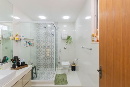 Apartamento à venda com 172m², 4 quartos e sem vagaBanheiro Suíte