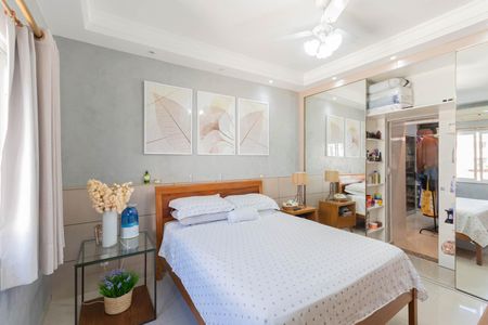 Apartamento à venda com 172m², 4 quartos e sem vagaSuíte