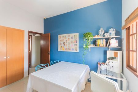 Apartamento à venda com 172m², 4 quartos e sem vagaQuarto 2