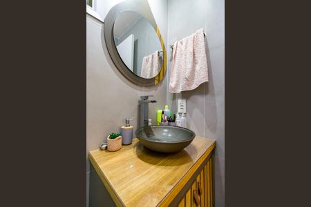 Apartamento à venda com 66m², 3 quartos e 2 vagasBanheiro Social