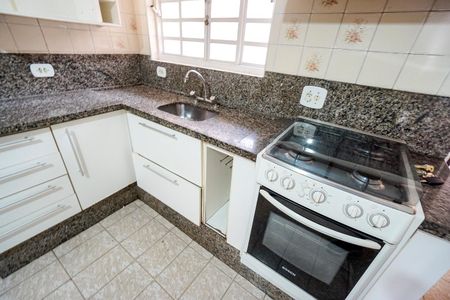 Casa à venda com 50m², 2 quartos e 1 vaga Casa à venda com 50m², 2 quartos e 1 vagaCozinha