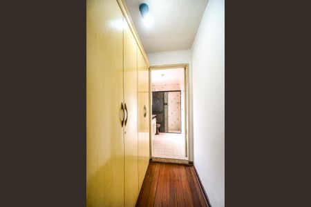 Casa à venda com 50m², 2 quartos e 1 vaga Casa à venda com 50m², 2 quartos e 1 vagaCloset da suíte