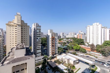 Apartamento à venda com 157m², 4 quartos e 2 vagasVaranda do Quarto 3