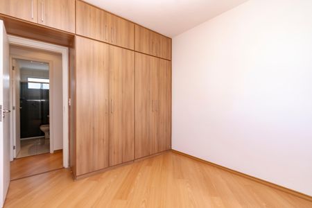 Apartamento à venda com 157m², 4 quartos e 2 vagasQuarto 2