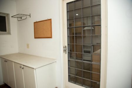 Casa de condomínio à venda com 174m², 3 quartos e 2 vagasÁrea de Serviço