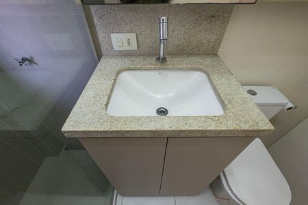 Casa de condomínio à venda com 82m², 2 quartos e sem vaga Casa de condomínio à venda com 82m², 2 quartos e sem vagaBanheiro Suíte 2