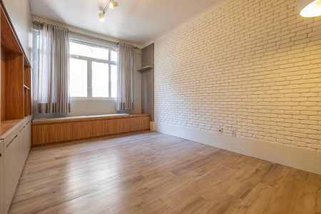 Casa de condomínio à venda com 82m², 2 quartos e sem vaga Casa de condomínio à venda com 82m², 2 quartos e sem vagaSala