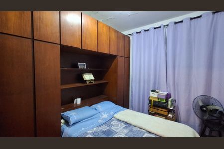 Casa à venda com 232m², 4 quartos e 2 vagasQuarto 2