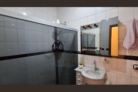 Casa à venda com 232m², 4 quartos e 2 vagasBanheiro Social 2