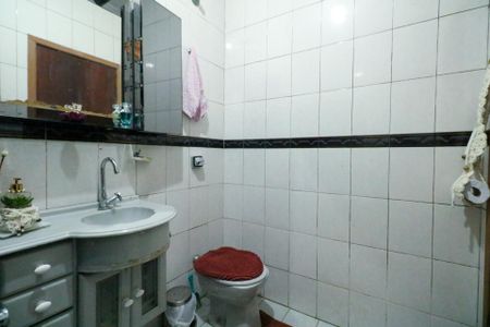 Casa à venda com 232m², 4 quartos e 2 vagasBanheiro