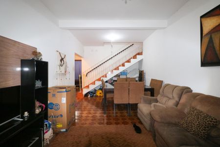 Casa à venda com 232m², 4 quartos e 2 vagasSala