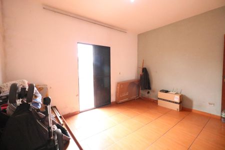 Casa à venda com 232m², 4 quartos e 2 vagasQuarto 2