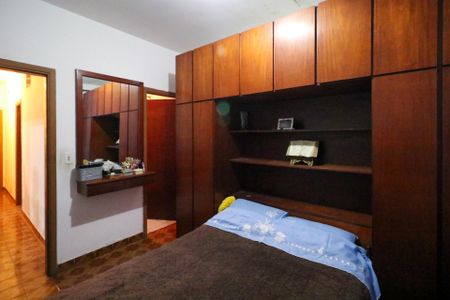 Casa à venda com 232m², 4 quartos e 2 vagasSuíte