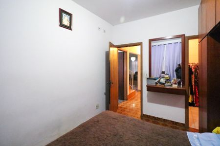 Casa à venda com 232m², 4 quartos e 2 vagasSuíte