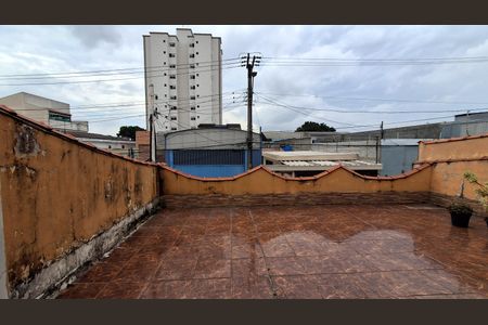 Casa à venda com 232m², 4 quartos e 2 vagasVaranda