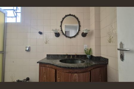 Apartamento à venda com 75m², 2 quartos e 1 vagaBanheiro