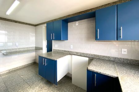 Apartamento à venda com 406m², 4 quartos e 3 vagasCozinha