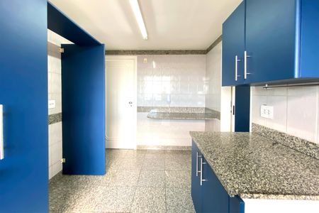 Apartamento à venda com 406m², 4 quartos e 3 vagasCozinha