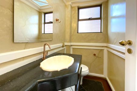 Apartamento à venda com 406m², 4 quartos e 3 vagasLavabo da Sala