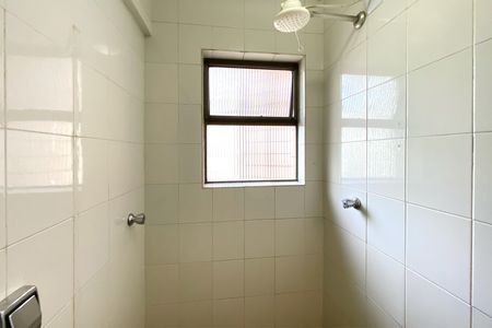 Apartamento à venda com 406m², 4 quartos e 3 vagasBanheiro de Serviço