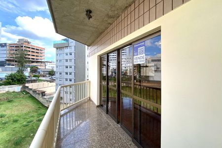 Apartamento à venda com 406m², 4 quartos e 3 vagasVaranda da Sala